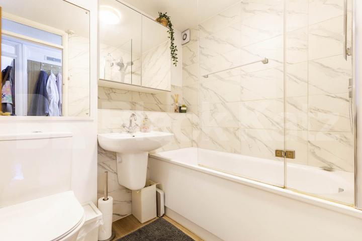 			3 Bedroom, 1 bath, 1 reception Flat			 Portland Road, Tottenham / Seven Sisters